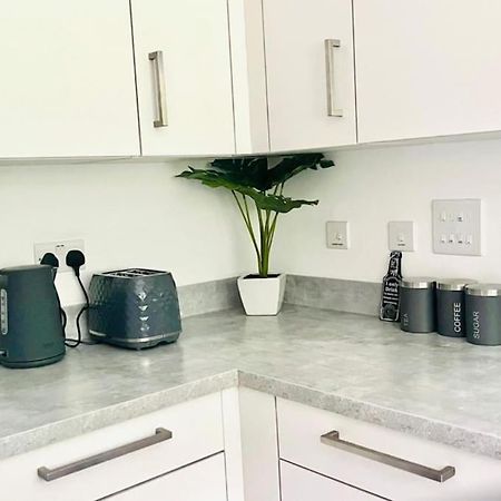Ashford Retreat - Luxury Home With Double Parking Eksteriør bilde