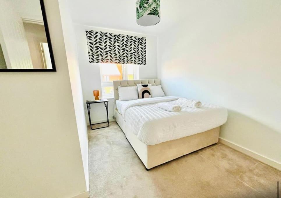 Ashford Retreat - Luxury Home With Double Parking Eksteriør bilde