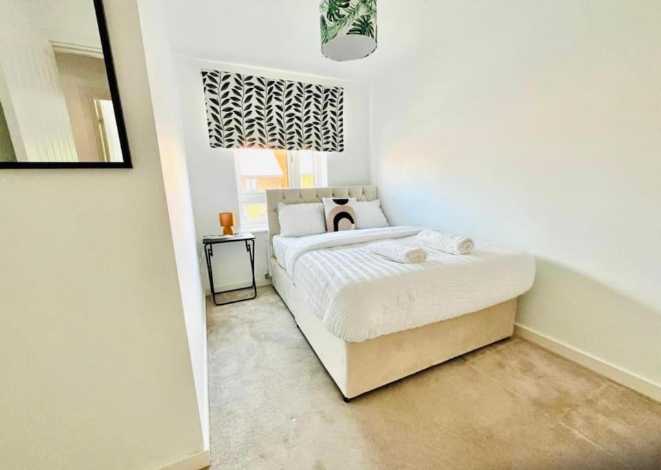 Ashford Retreat - Luxury Home With Double Parking Eksteriør bilde