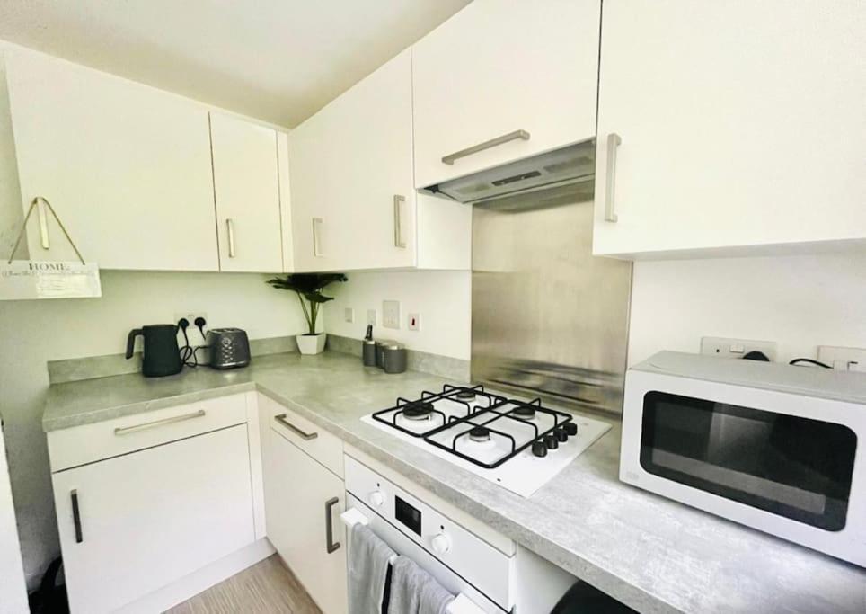 Ashford Retreat - Luxury Home With Double Parking Eksteriør bilde